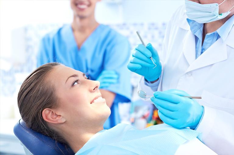 Kontrola uzębienia u stomatologa